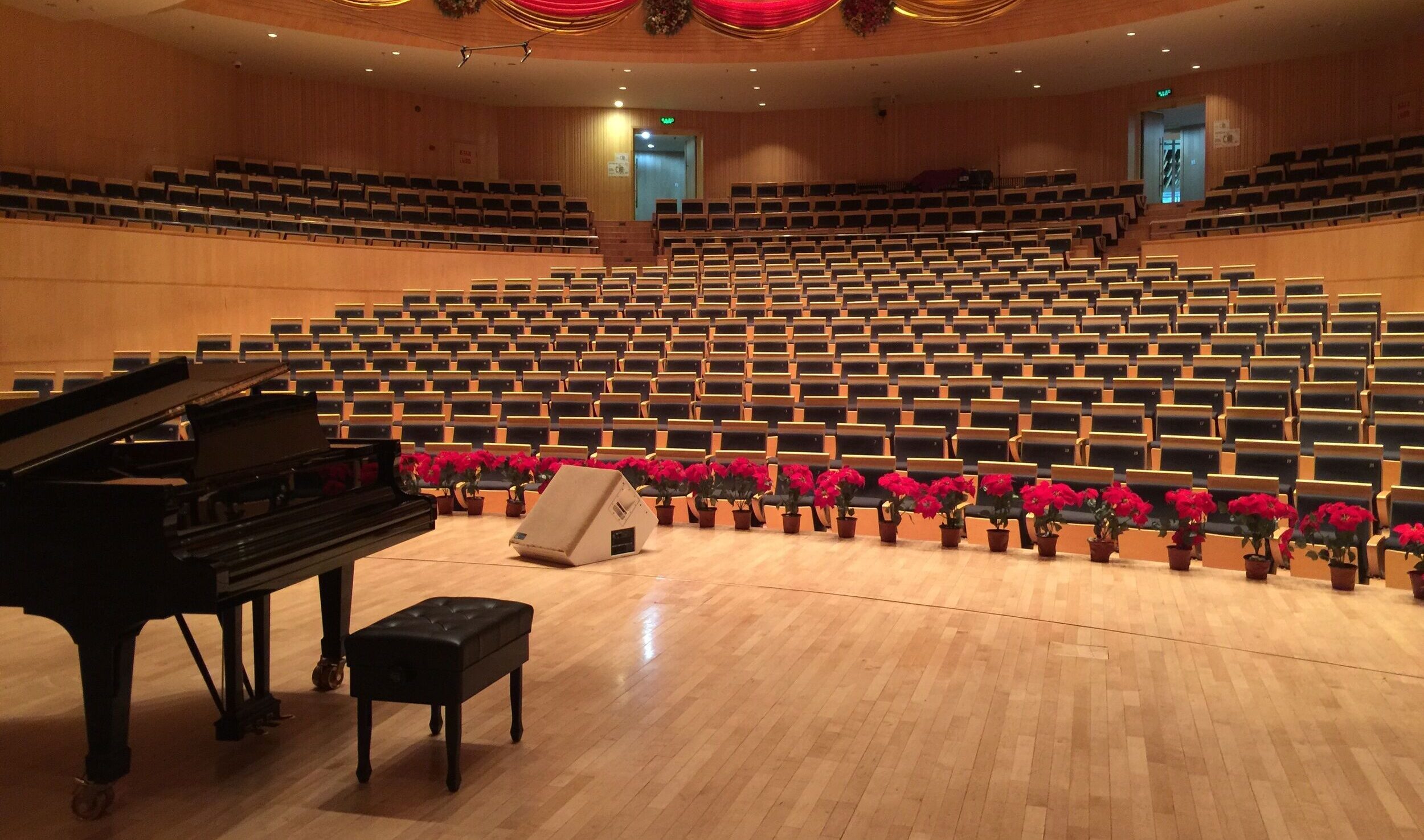 Photo by Sean Prónay